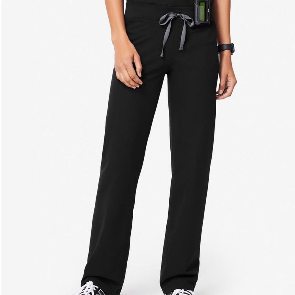 FIGS Like New Livingston Scrub Pant